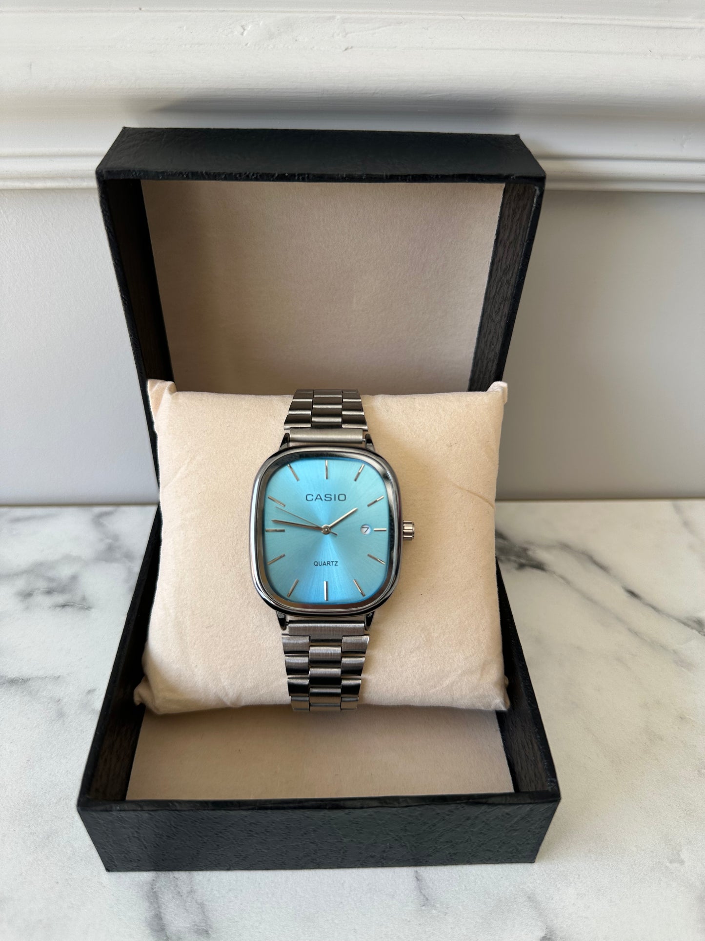 CASIO HOMMES CARRÉ ACIER